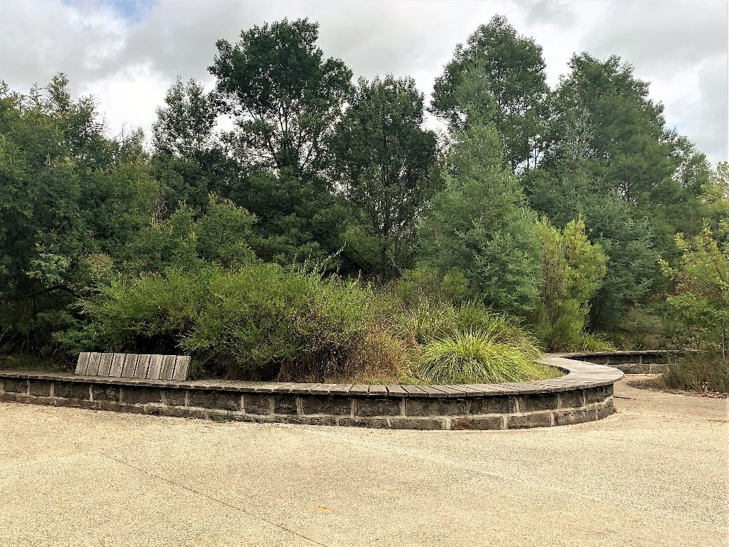 Entry area bench seating