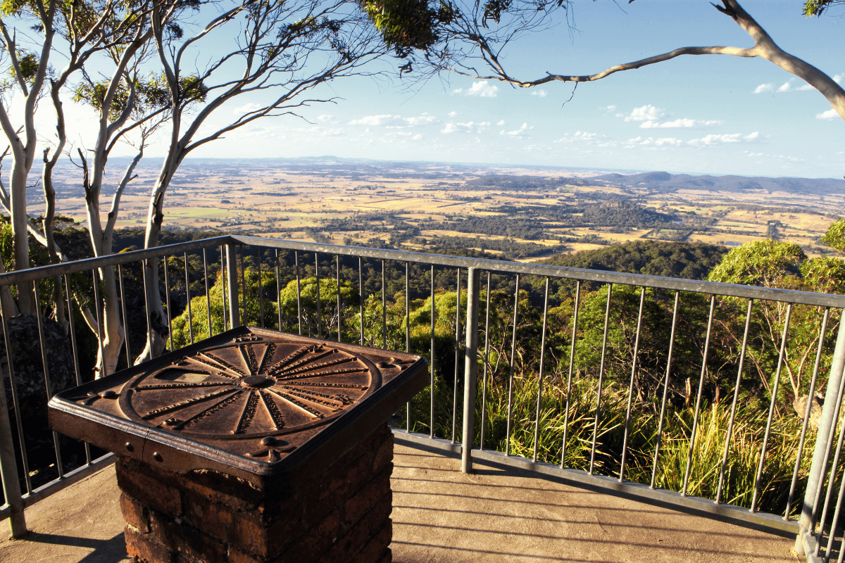 Viewing platform at Camel's Hump in Macedon Regional Park.